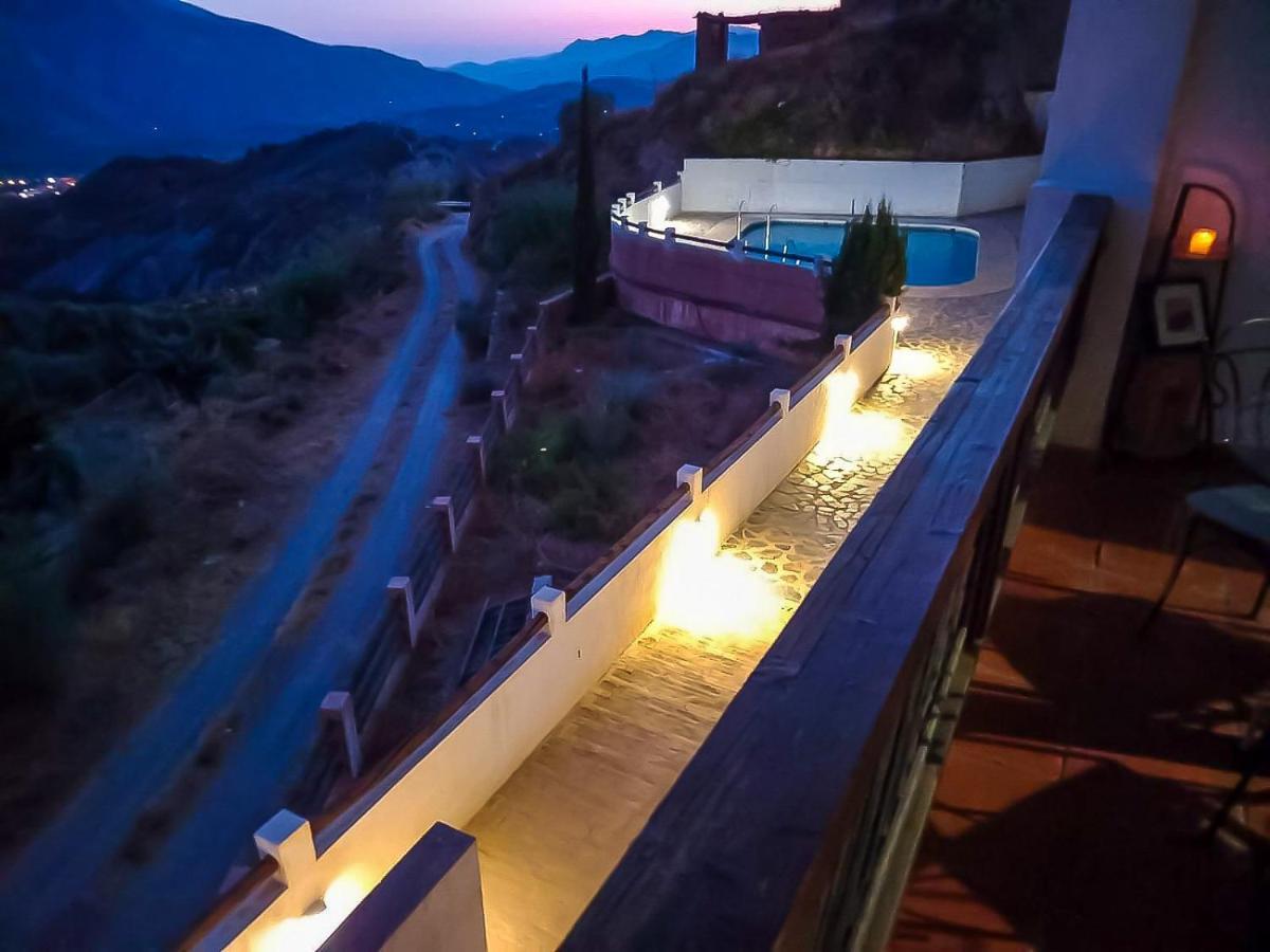 Apartamento En El Corazon De Las Alpujarras Carataunas Dış mekan fotoğraf